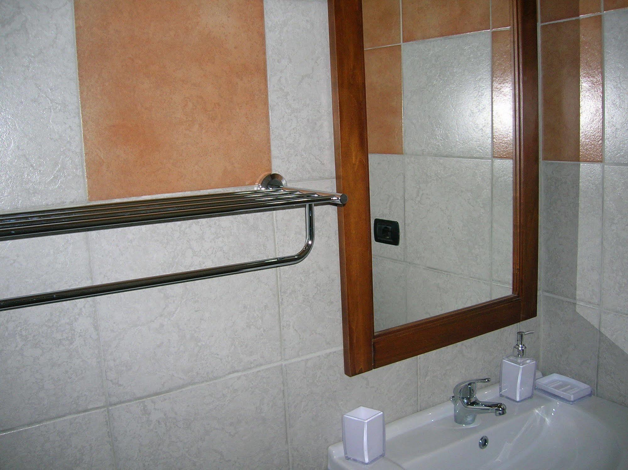 B&B Al Carotin Mantello Exterior foto