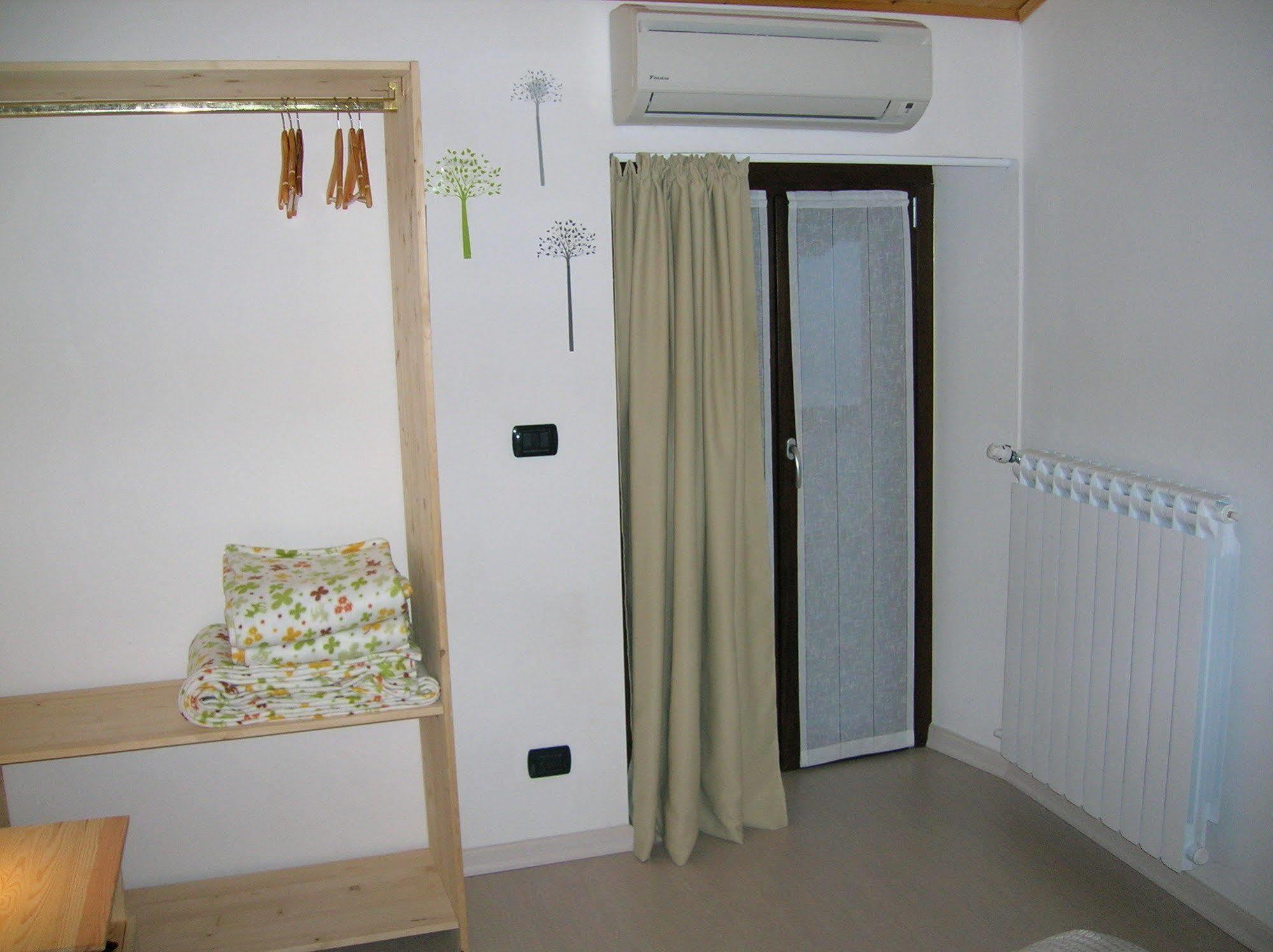 B&B Al Carotin Mantello Exterior foto
