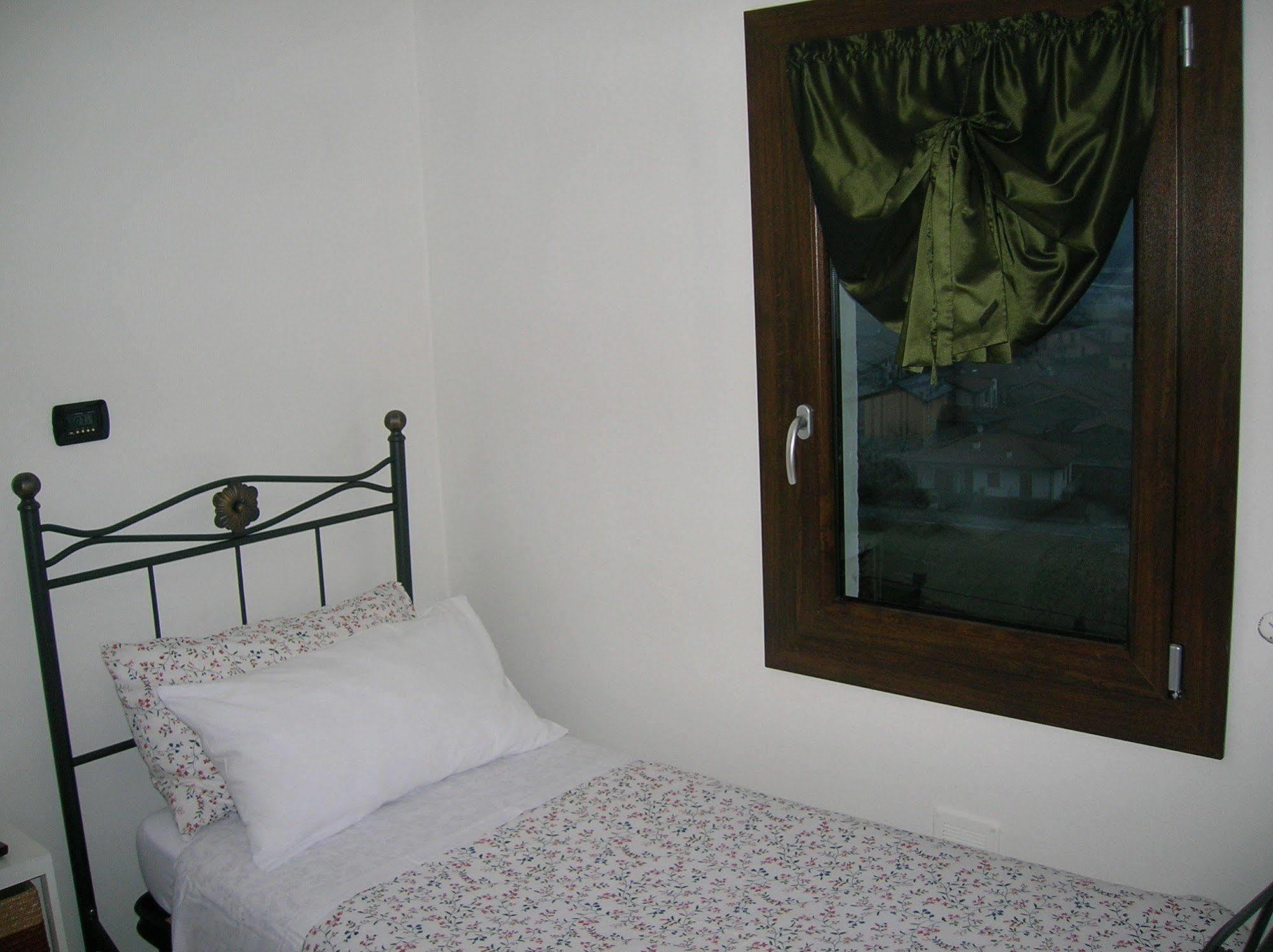 B&B Al Carotin Mantello Exterior foto